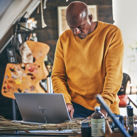 HP Studio G11 Ultra 7 165H 16.0''WUXGA IPS 400nits AG 64GB DDR5 5600 SSD2TB RTX3000_8GB Cam720p 86Wh W11Pro 3Y OnSite