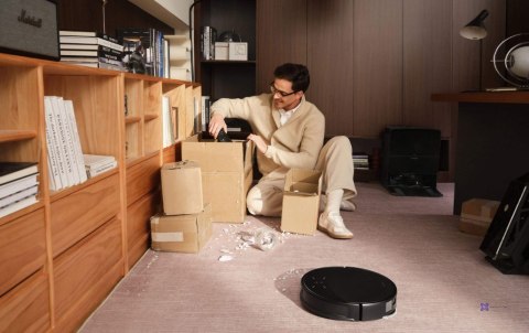 Robot sprzątający Roborock Saros 10 R (czarny)