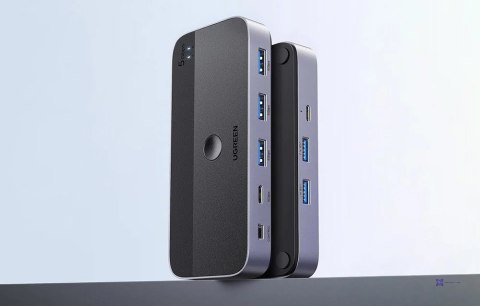 Ugreen Przełącznik switch USB 3.0 CM662, 2X4 out (czarny)