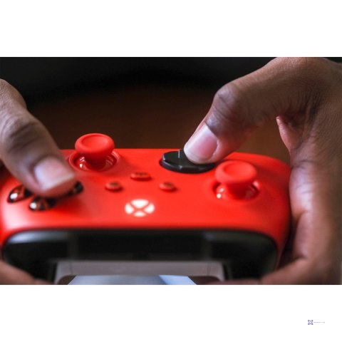 Microsoft Xbox Series Kontroler - Pulsujący czerwon (OUTLET)