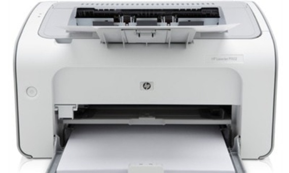 Dlaczego używane drukarki laserowe wracają do łask – analiza  na przykładzie HP LaserJet Pro P1102.